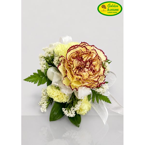 Corsage 108